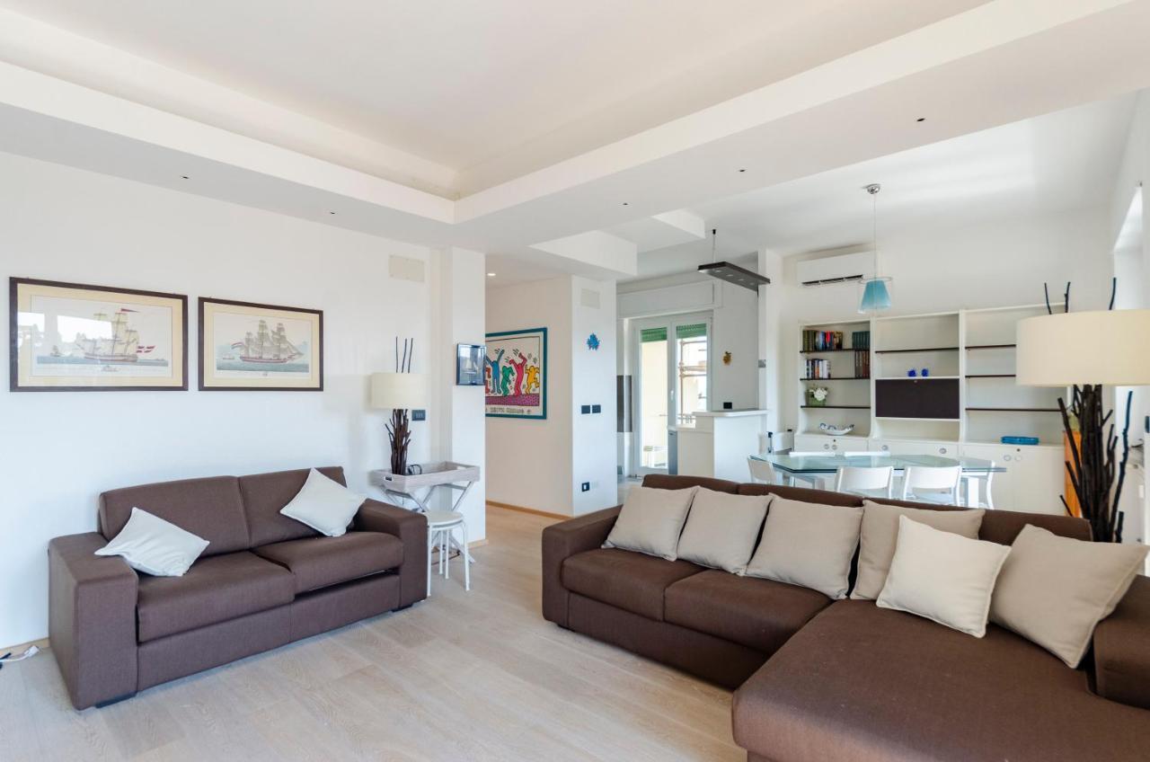 Joivy Great Flat With Sea View Apartman Genova Kültér fotó