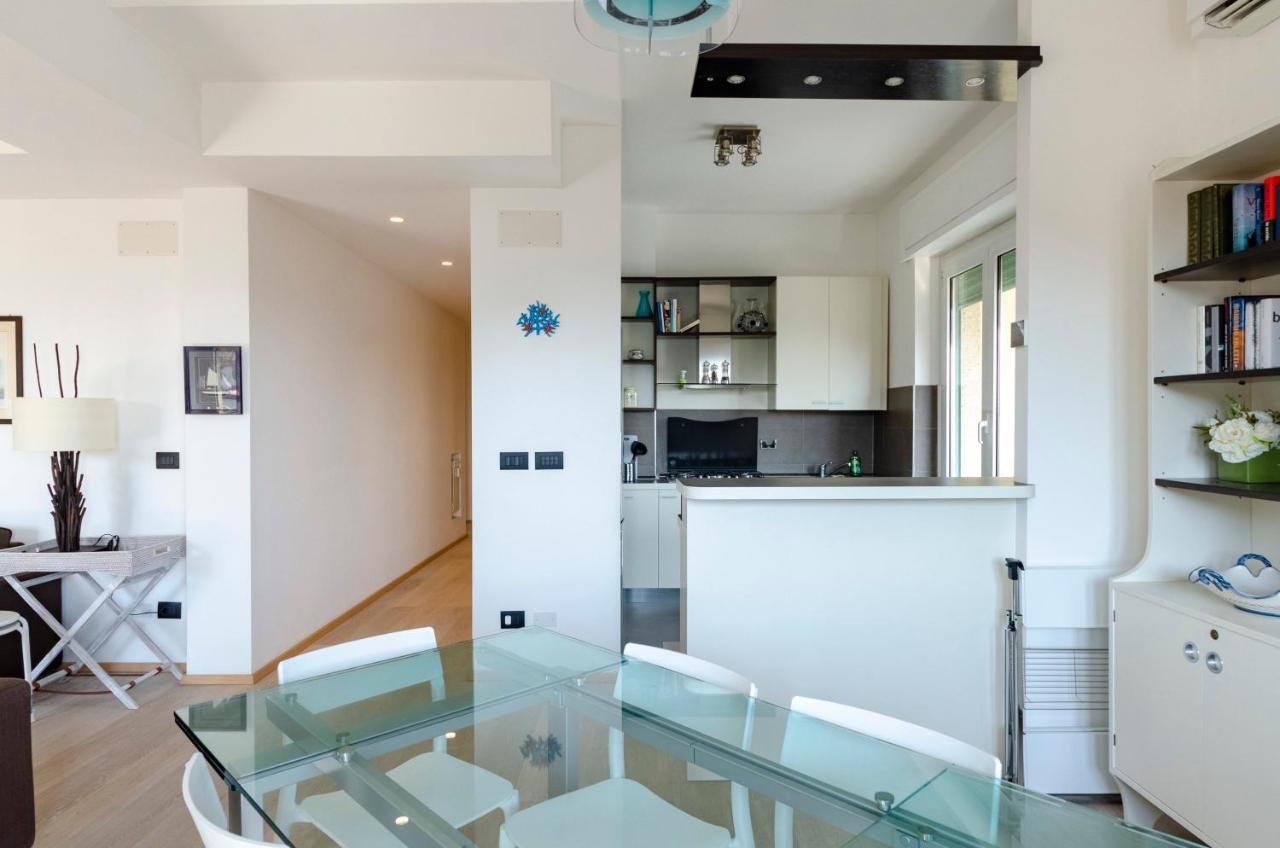 Joivy Great Flat With Sea View Apartman Genova Kültér fotó